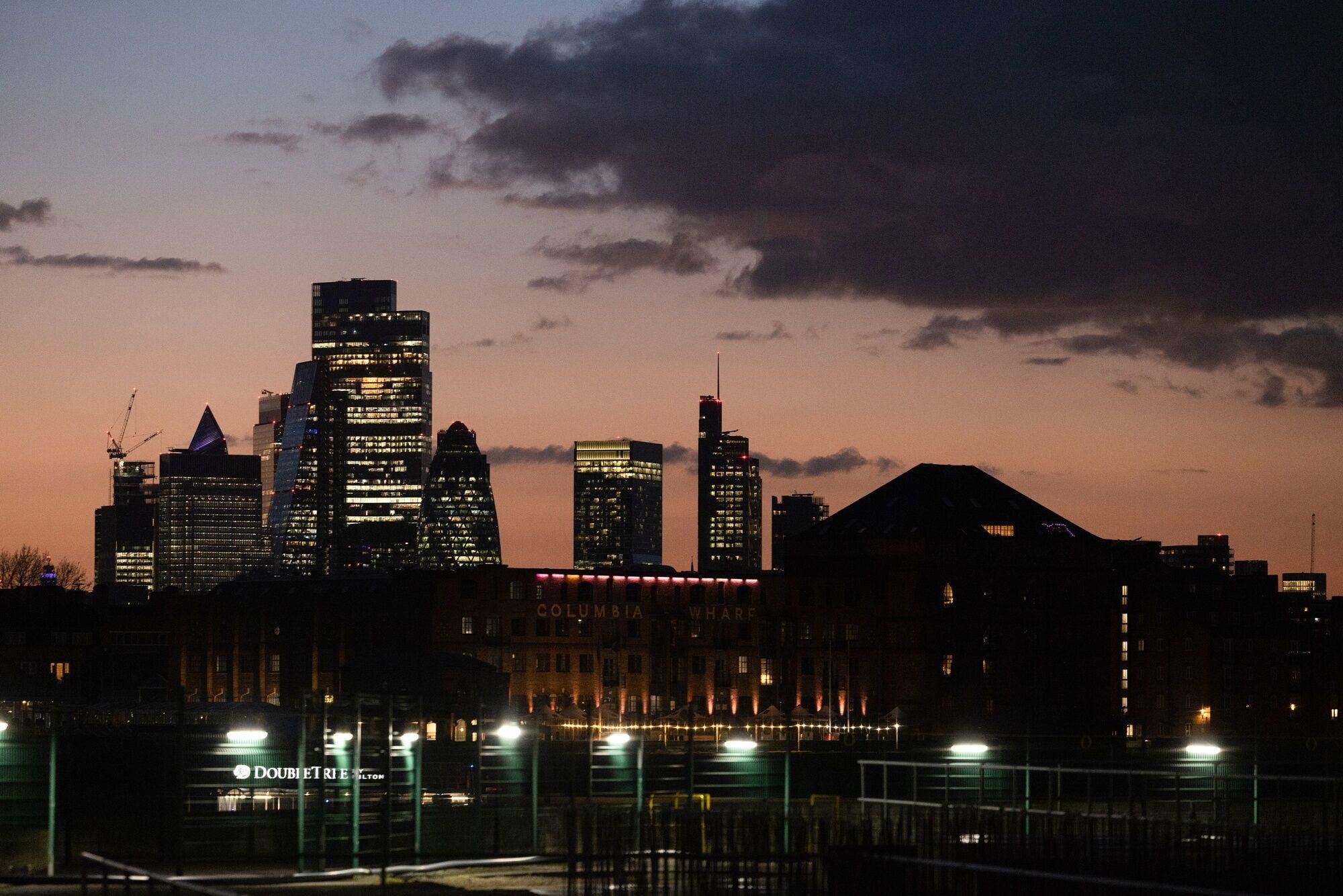 London office sales shelved in bet on higher property prices